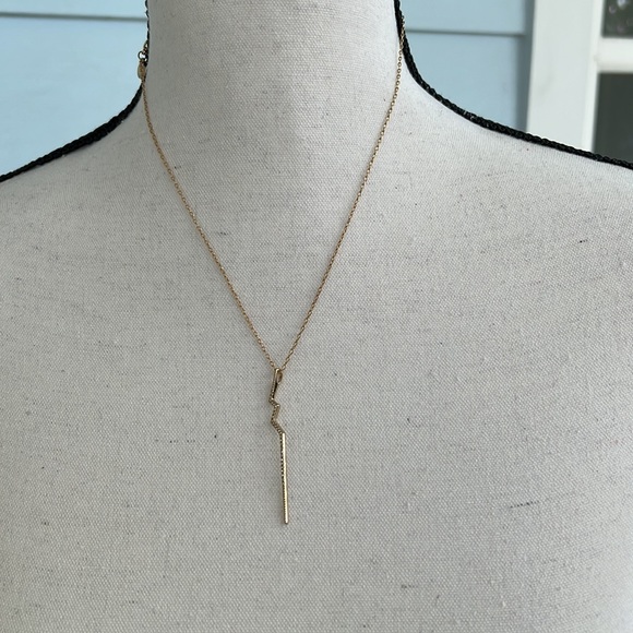 Stella & Dot Lightening Pendant Necklace - Picture 2 of 3